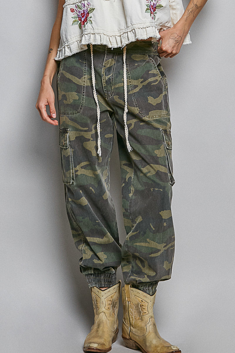 Off-Duty Camo Cargo Joggers