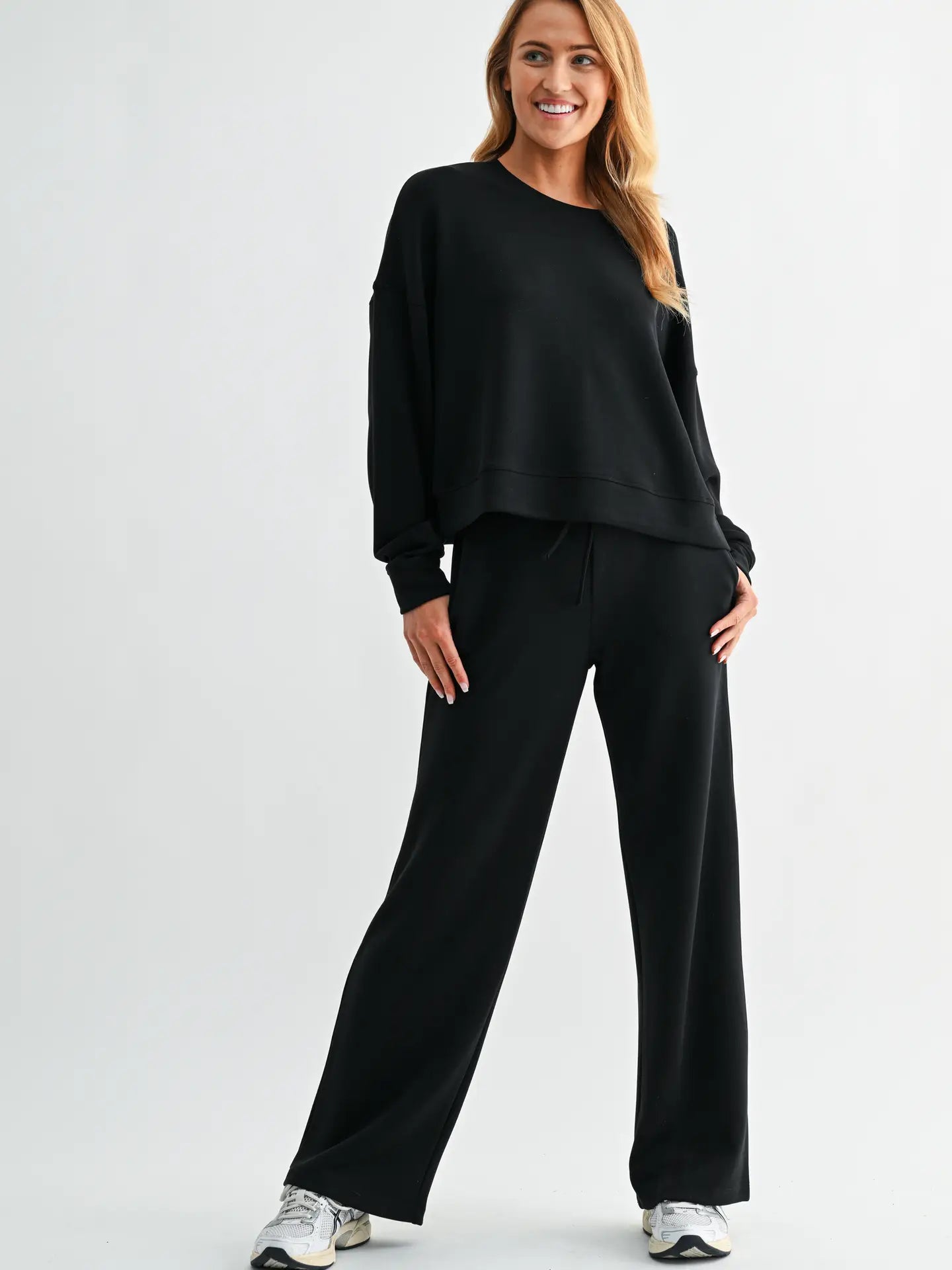 🖤 Laguna Drop Shoulder Sweatshirt – Black